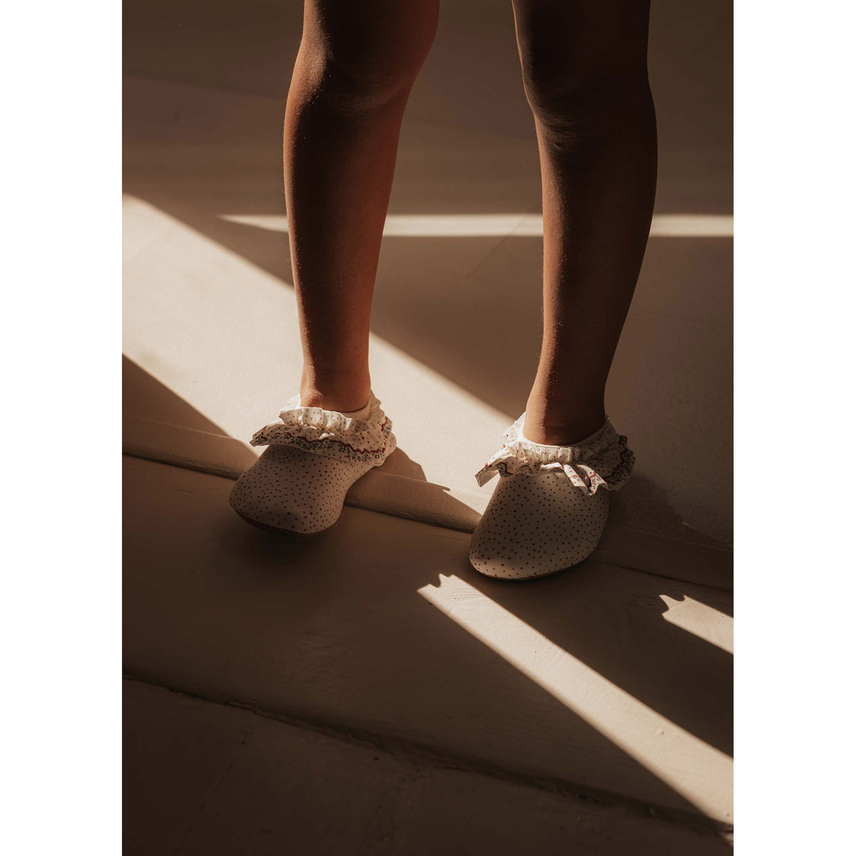 Mrs Ertha – Kinder Badeschuhe "Unique Dots", rutschfest