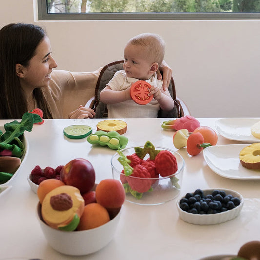 Oli & Carol - Beißring & Badespielzeug "Pepino the Cucumber"