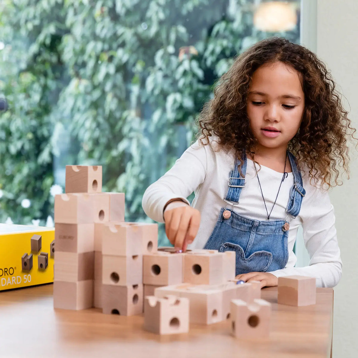 CUBORO Kugelbahn Standard 32 – Schweizer Holzspielzeug, Murmelbahn