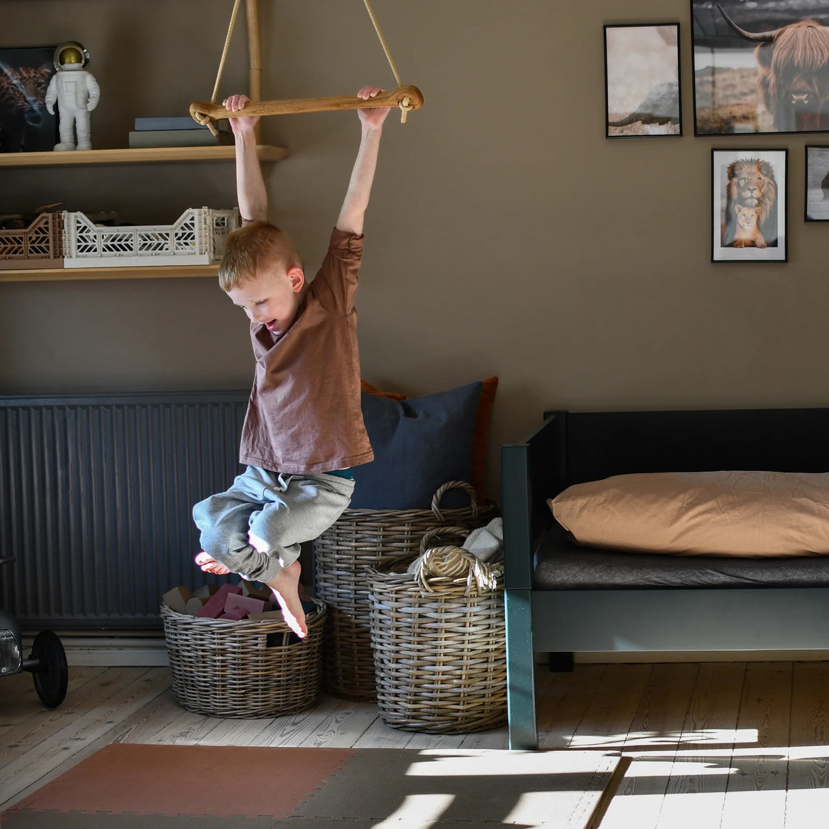Lillagunga – Kinderschaukel „Bone Oak Grey“, Schaukel aus Holz