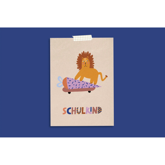 Modern Kids Art – Postkarte zur Einschulung "Schulkind Löwe"