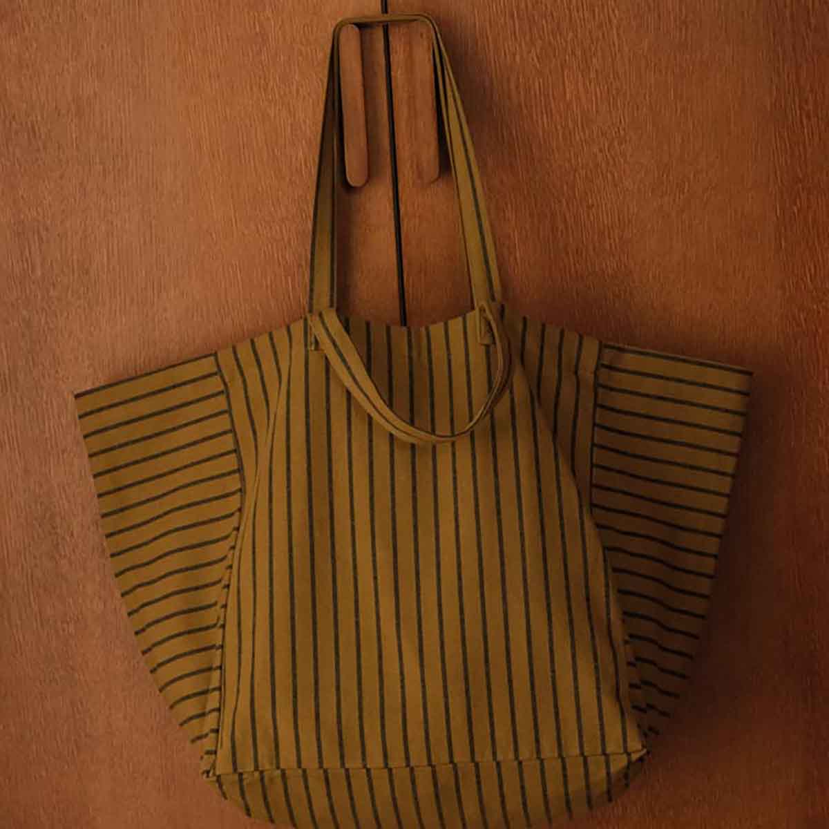 Rose in April - Tasche / Strandtasche / Shopper "Tennis Black"