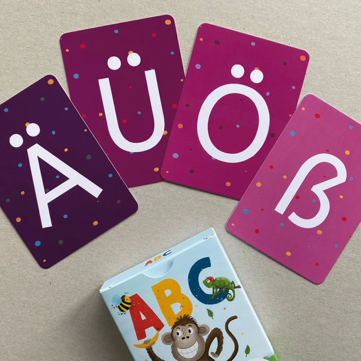 Rüsselfuchs – ABC-Kartenset, 30 Buchstabenkarten und 10 Zahlenkarten