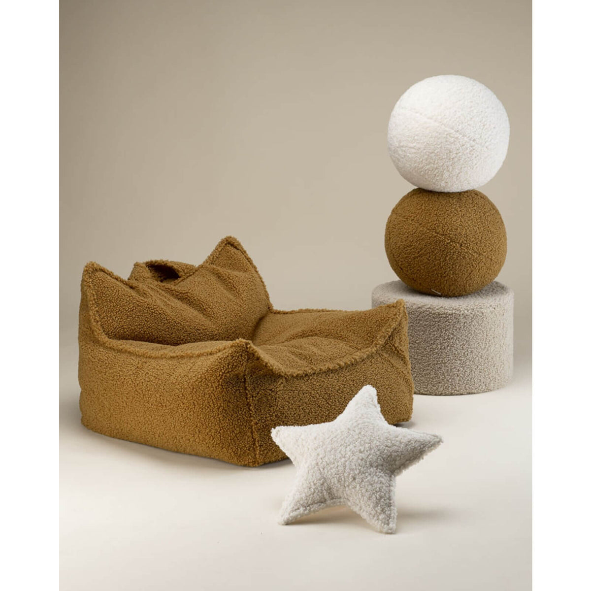 Wigiwama – Schaumstoff-Sitzpuff Teddy Beige 39,5cm